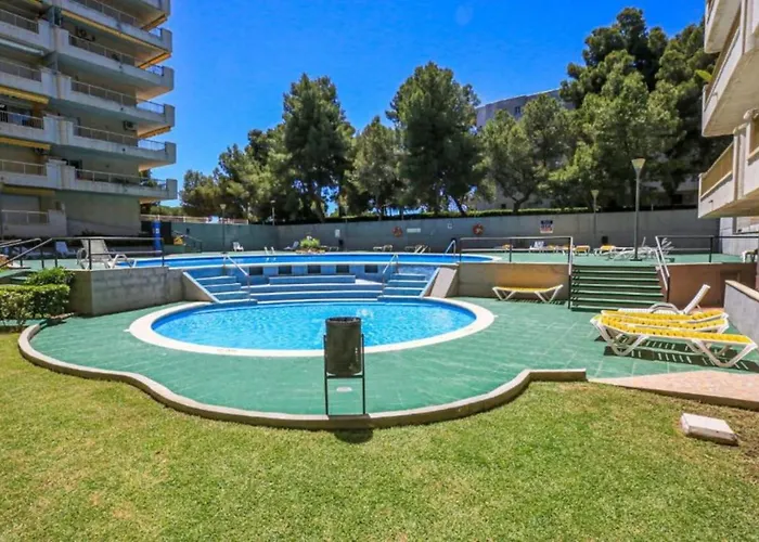 Luxury Pool Parking Ac Apartment *